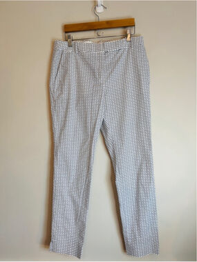 Lacoste Slim Leg Casual Pants Women's Size 26 White with Blue Pattern Golf